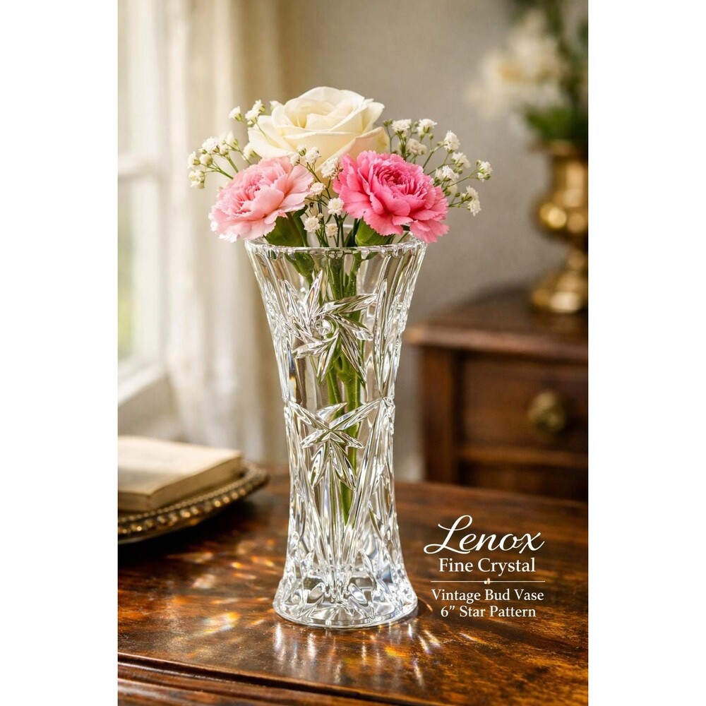 Lenox Fine Crystal Bud Vase 6” Star Pattern Cut Crystal Scalloped Rim Vintage